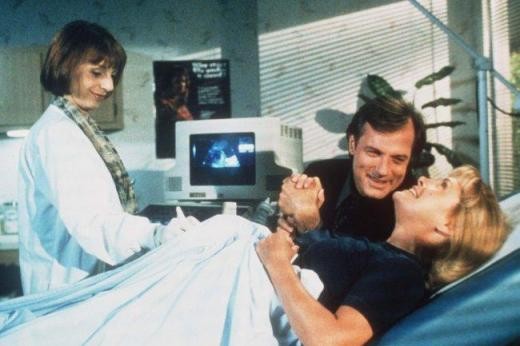 Eric Camden (Stephen Collins), Annie Camden (Catherine Hicks) & l'infirmière (Michele Harrell)