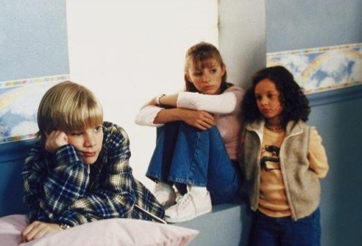 Lucy Camden (Beverley Mitchell), Simon Camden (David Gallagher) & Ruthie Camden (Mackenzie Rosman)