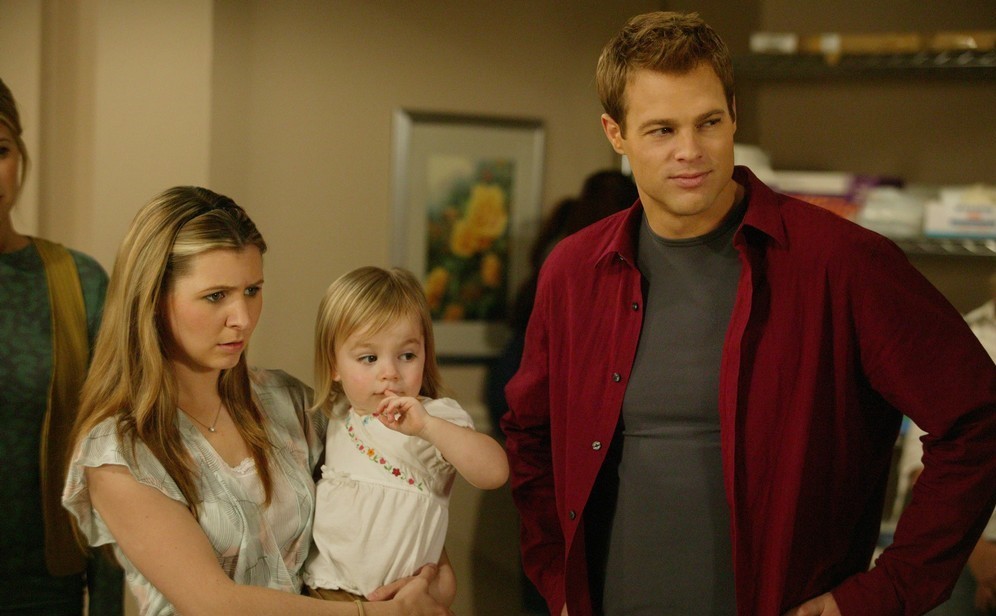 Lucy (Beverly Mitchell), Savanah et kevin (Georges stults)